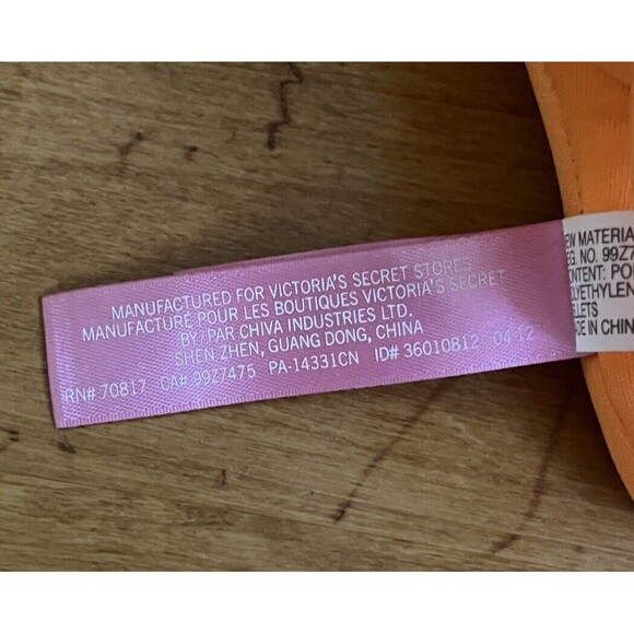 Victoria's‎ Secret Pink Mini Plush Dog Logo Stuffed Collectible 1986 Orange 2012 - Picture 12 of 12